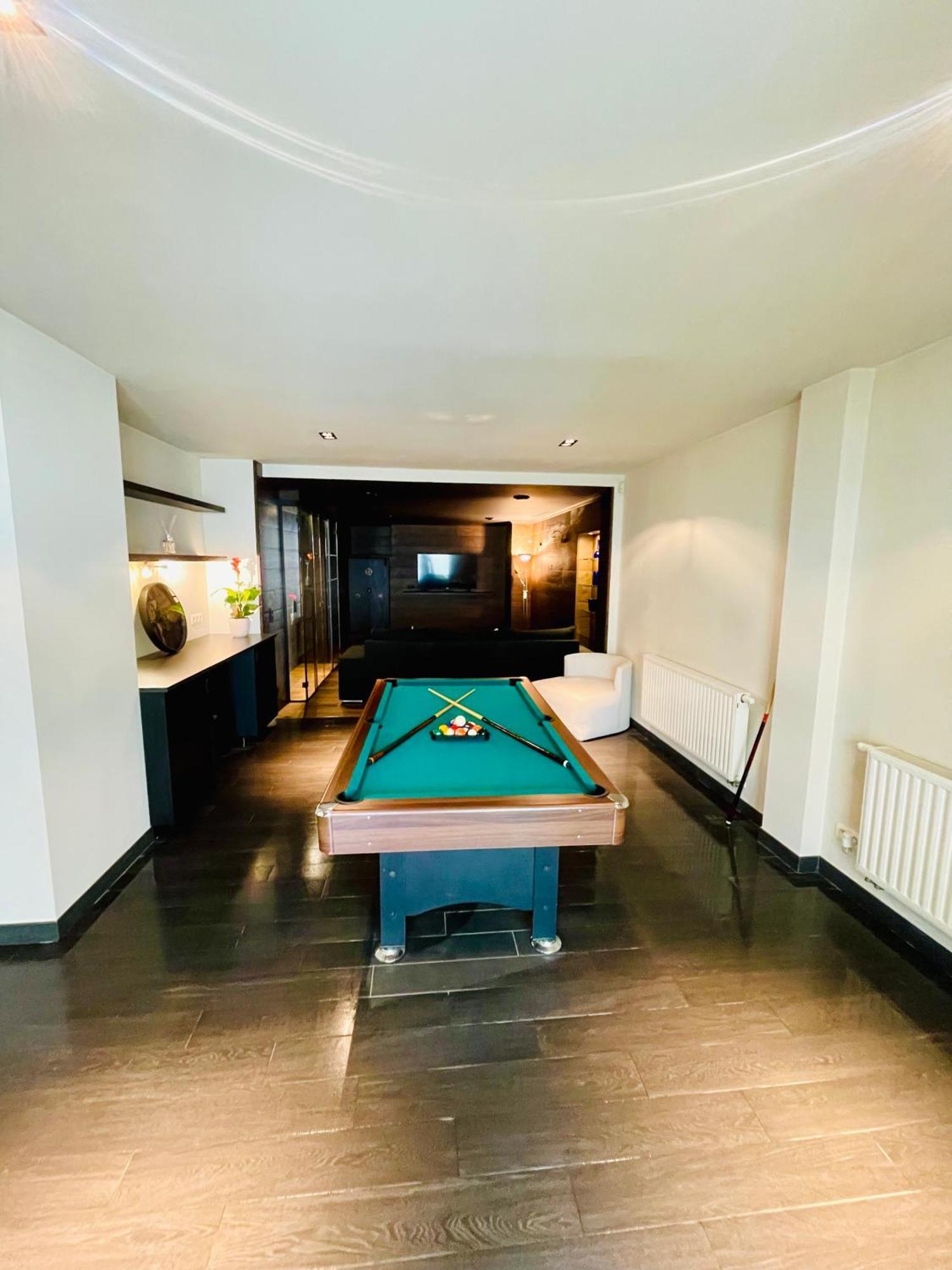 Down Town Spacious Loft Retreat With Private Parking Bruksela Zewnętrze zdjęcie