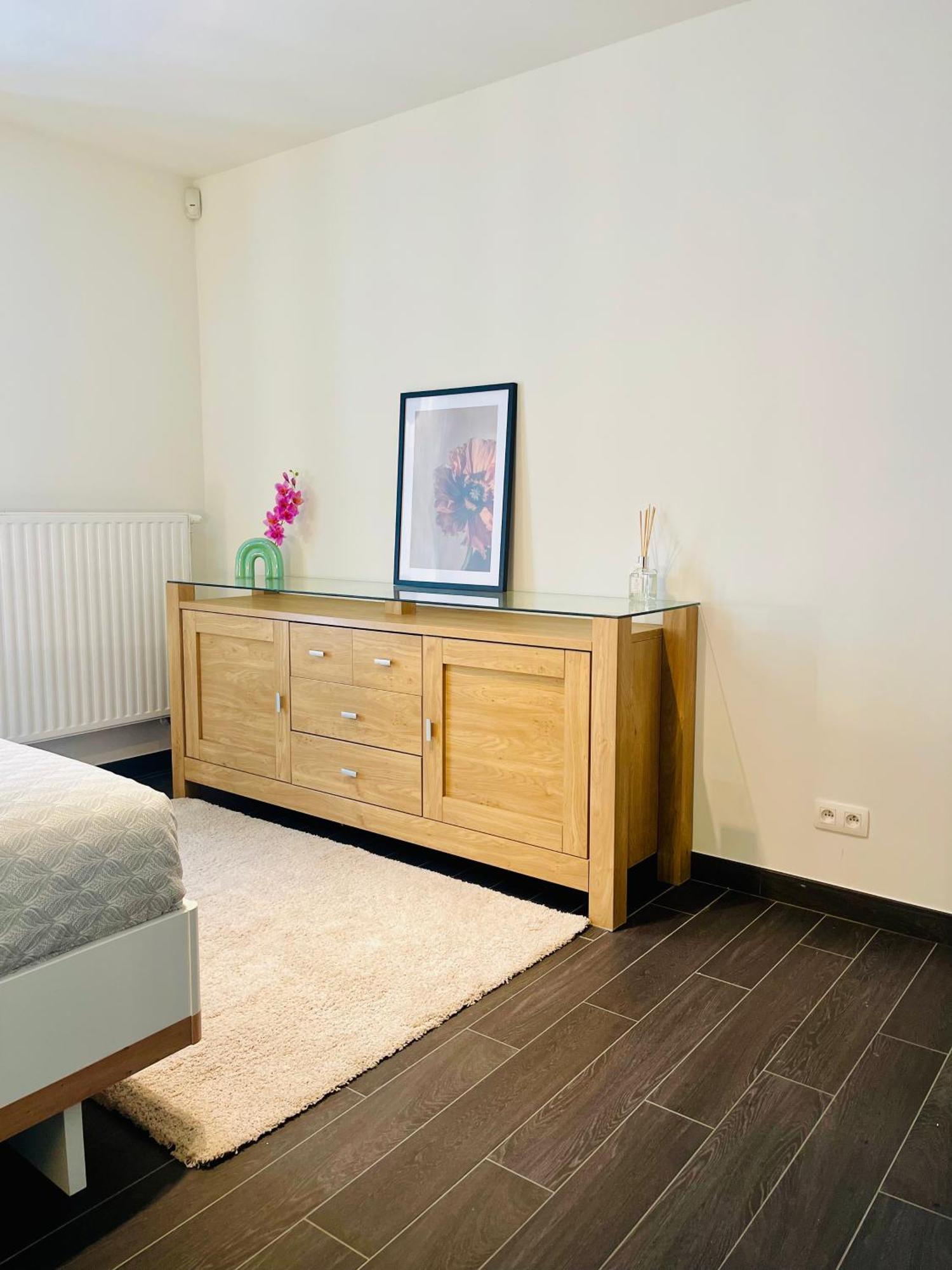 Down Town Spacious Loft Retreat With Private Parking Bruksela Zewnętrze zdjęcie
